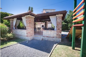 Семейный пансионат Lopar 5